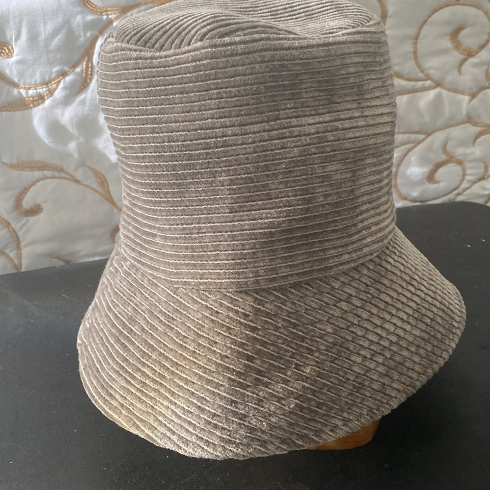 WYETH-bucket hat